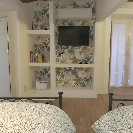 La Conchiglia * نابولي